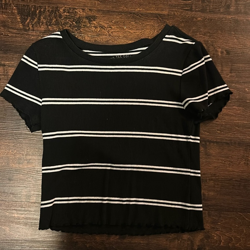 short-sleeve womens tshirt